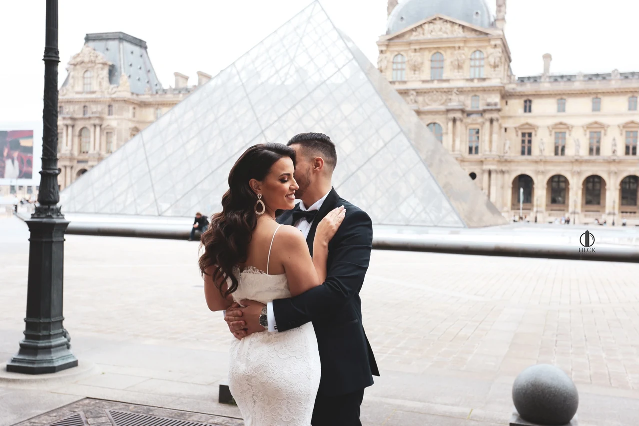 Paris Wedding — Le Louvre.